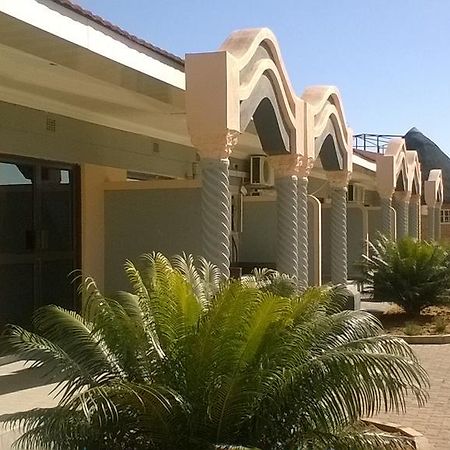 Sahara Stones Hotel Palapye Exterior foto